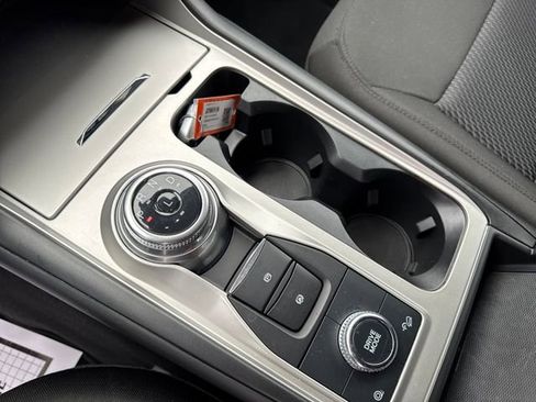 Used 2022 Ford Explorer XLT w/ Class IV Trailer Tow Package image 22