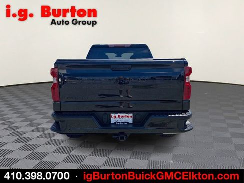 Certified 2024 Chevrolet Silverado 1500 Custom AWD/4WD image 5