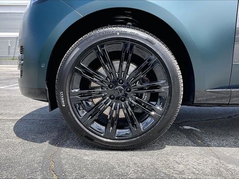 New 2026 Land Rover Range Rover Autobiography AWD/4WD image 21
