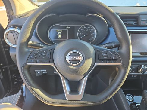 New 2025 Nissan Versa SV image 20