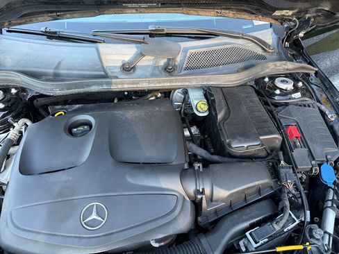 Used 2018 Mercedes-Benz GLA 250 image 10