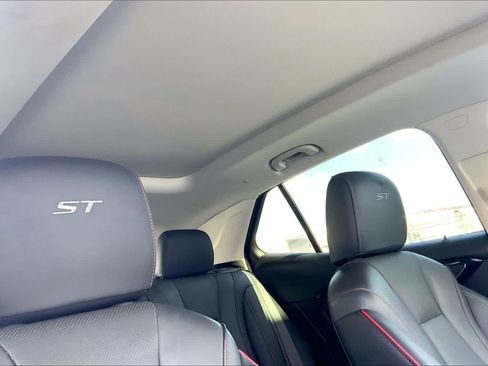 Used 2023 Buick Envision Essence w/ Technology Package I AWD/4WD image 54