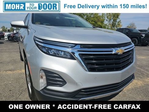 Used 2022 Chevrolet Equinox LT w/ Driver Convenience Package image 3