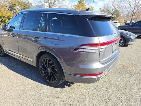 Used 2021 Lincoln Aviator Reserve w/ Equipment Group 208A image 4