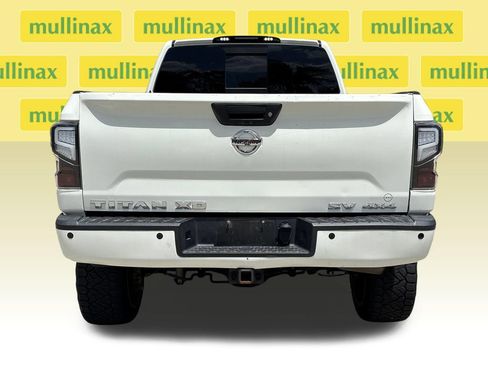 Used 2017 Nissan Titan SV AWD/4WD image 9
