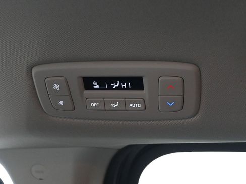 Certified 2025 Kia Carnival LXS image 30