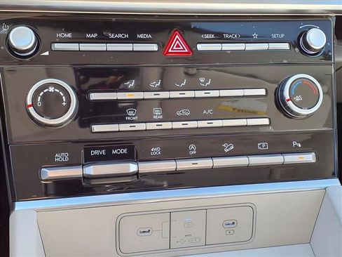 New 2026 Hyundai Santa Fe SE image 18