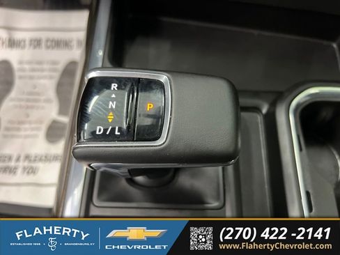 Used 2024 Chevrolet Silverado 1500 LT Trail Boss w/ LT Trail Boss Premium Package AWD/4WD image 33