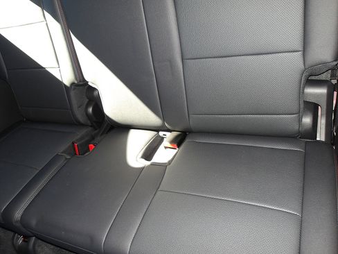 Certified 2025 Chevrolet Traverse Z71 w/ Driver Confidence Package image 16