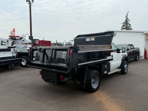 Used 2006 Ford F450 2WD Regular Cab Super Duty image 8