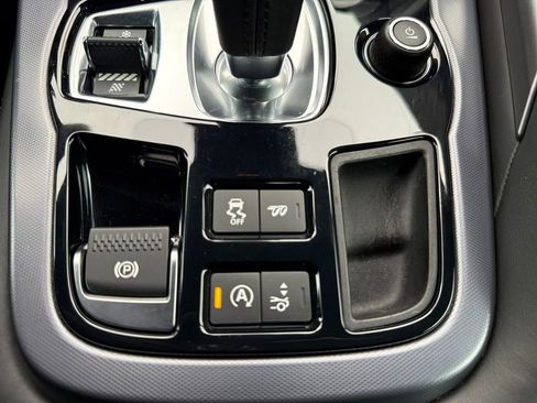 Used 2020 Jaguar F-TYPE Coupe image 20