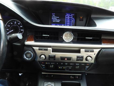Used 2013 Lexus ES 350 Premium w/ Premium Pkg image 51