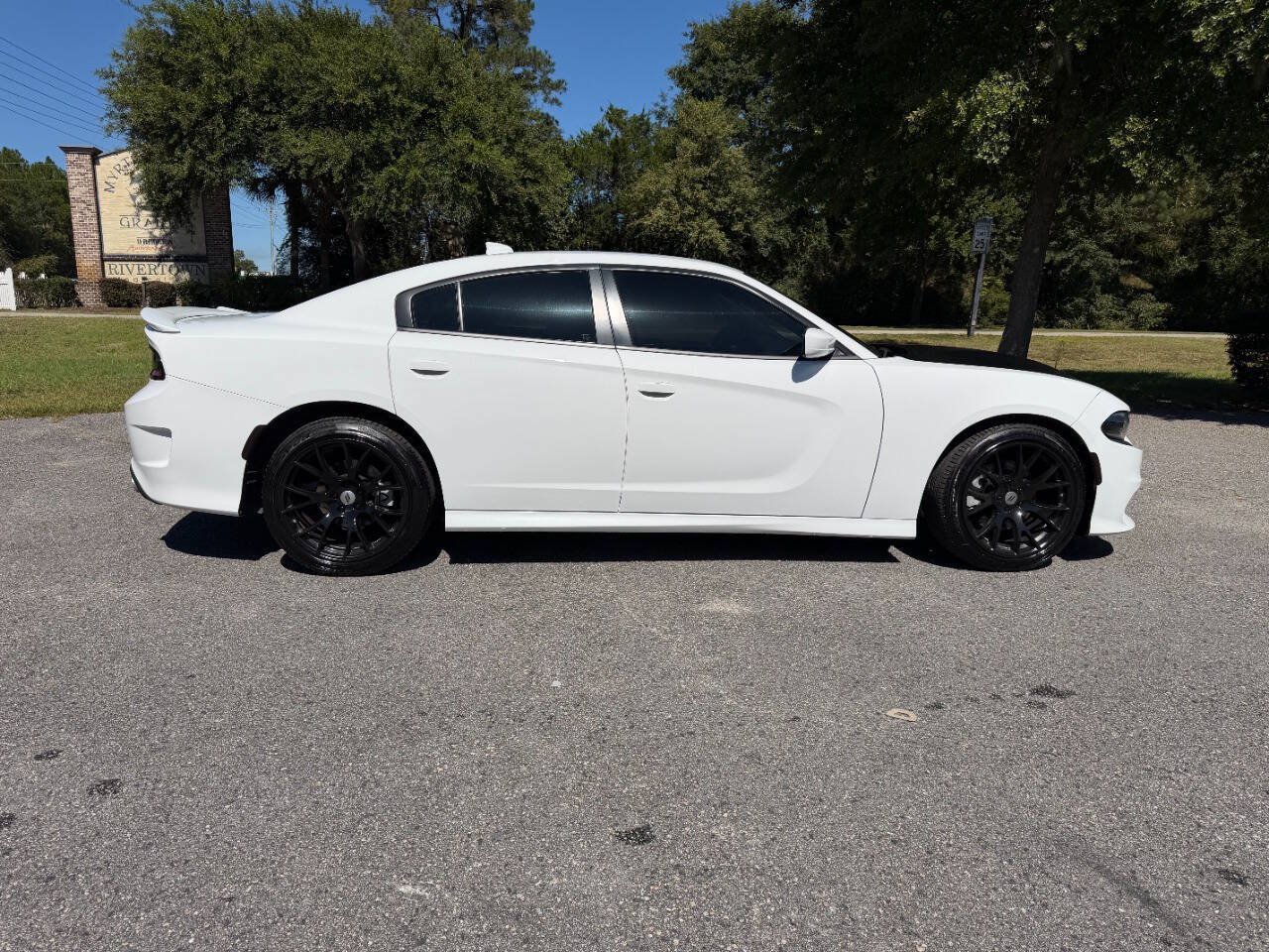 Used 2022 Dodge Charger GT w/ Driver Convenience Group RWD image 7
