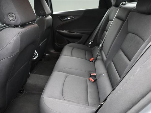 Used 2025 Chevrolet Malibu LT FWD image 15