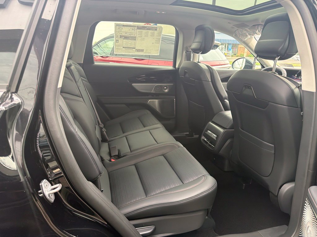New 2026 Lincoln Nautilus Reserve AWD/4WD image 8