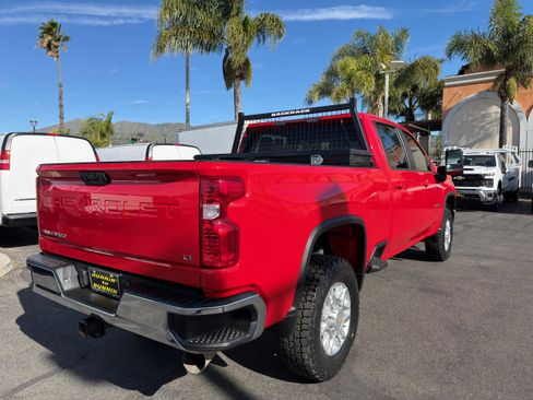 Used 2024 Chevrolet Silverado 3500 LT w/ Convenience Package image 8