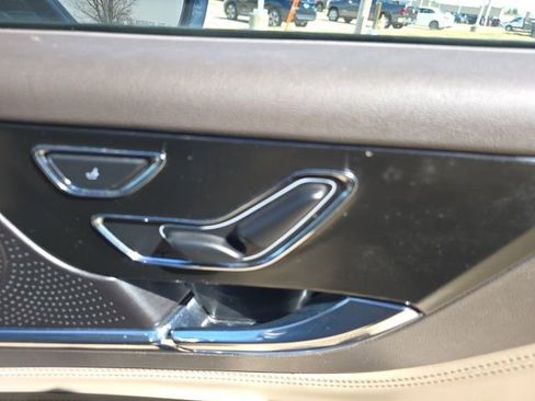 Used 2023 Lincoln Corsair Reserve image 36