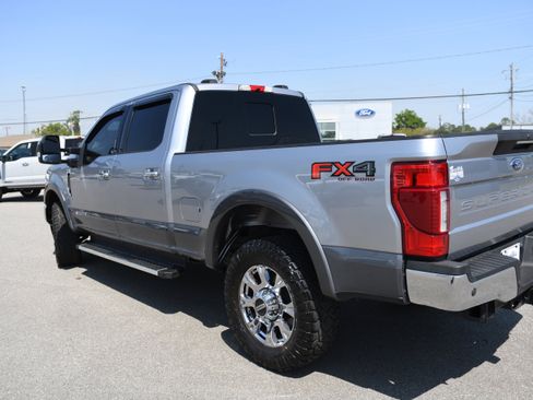 Used 2022 Ford F250 Lariat w/ Lariat Ultimate Package AWD/4WD image 13