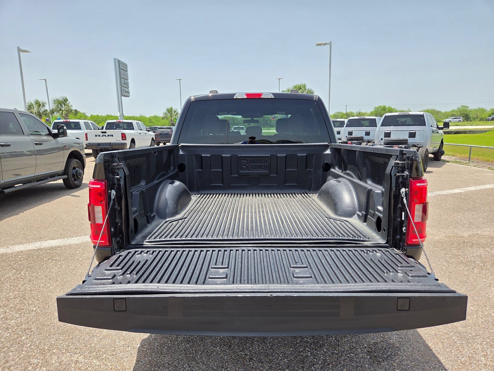 Used 2021 Ford F150 XLT AWD/4WD image 25