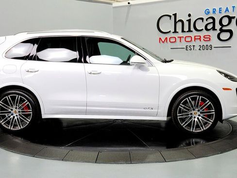 Used 2017 Porsche Cayenne GTS image 8