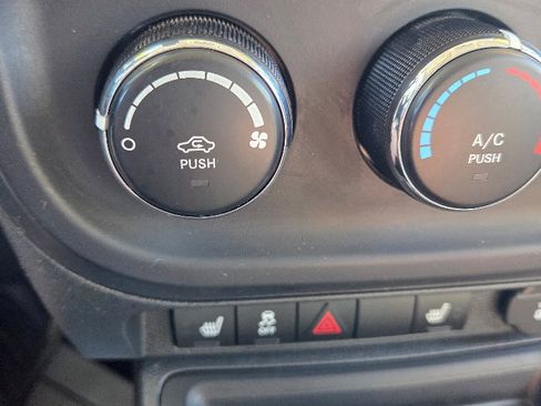 Used 2015 Jeep Patriot High Altitude image 24