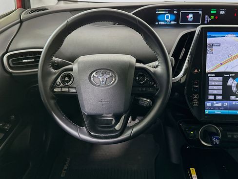 Used 2021 Toyota Prius Prime XLE image 17
