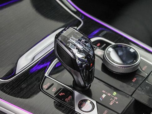 Used 2020 BMW X7 M50i image 20