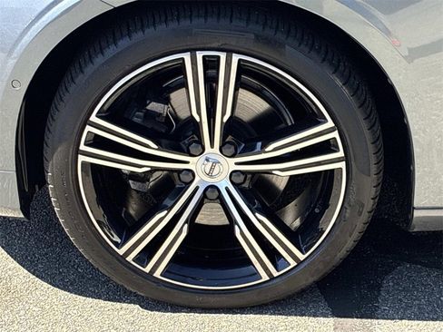 Used 2021 Volvo S60 T5 Inscription image 23