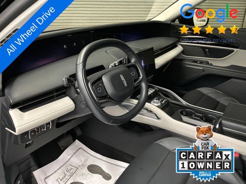 Used 2025 Lincoln Nautilus Premier AWD/4WD image 13