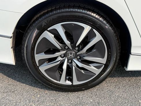 Used 2020 Honda Accord Touring image 35