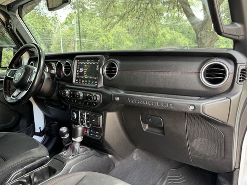 Used 2020 Jeep Wrangler Unlimited Rubicon w/ Quick Order Package 28Y Recon AWD/4WD image 37