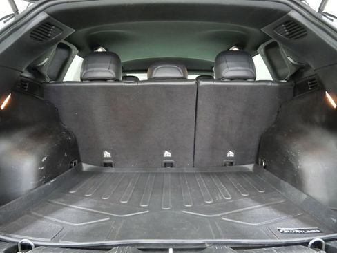 Used 2023 Jeep Compass Trailhawk image 25