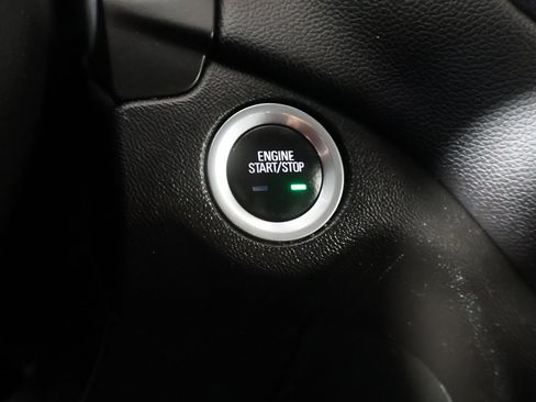 Used 2020 Chevrolet Equinox LT image 34