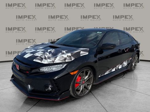 Used 2018 Honda Civic Type R image 1