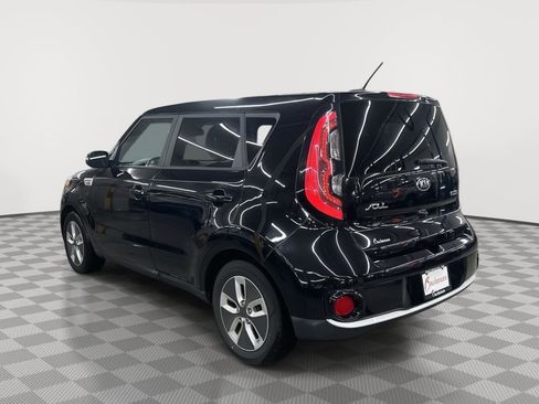 Used 2017 Kia Soul EV image 6
