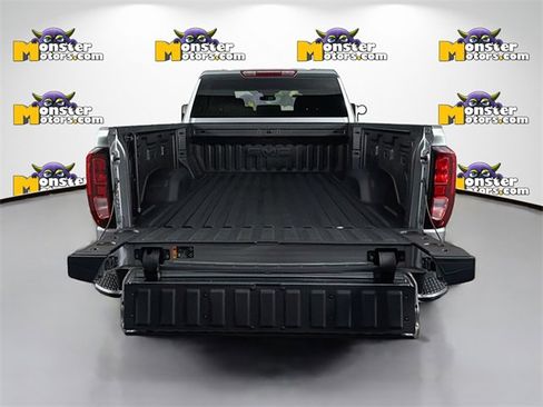 Used 2024 GMC Sierra 2500 SLE image 23