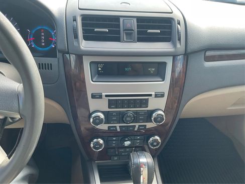 Used 2011 Ford Fusion SEL w/ 301A Rapid Spec Order Code image 12