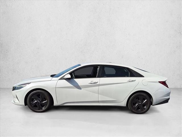 Used 2023 Hyundai Elantra SEL w/ Cargo Package FWD image 8