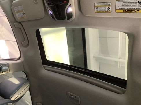 Certified 2025 Subaru Outback Limited image 24