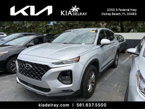 Used 2019 Hyundai Santa Fe SEL FWD image 9