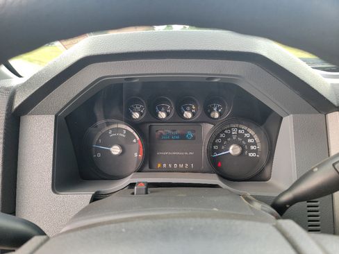 Used 2013 Ford F250 XLT w/ XLT Value Pkg AWD/4WD image 13
