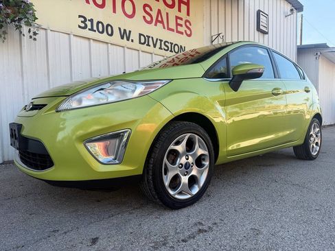 Used 2013 Ford Fiesta Titanium FWD image 7