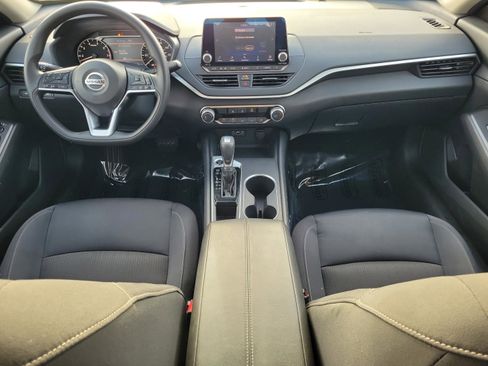 Certified 2022 Nissan Altima 2.5 SV image 16