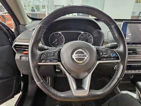 Used 2019 Nissan Altima 2.5 SL FWD image 11