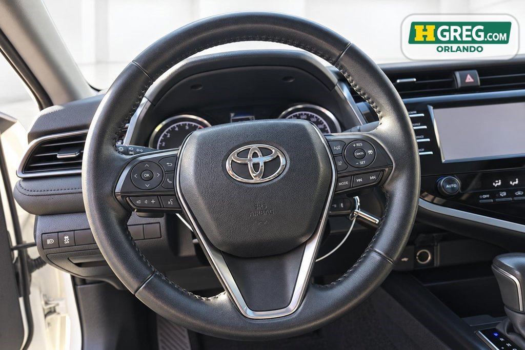 Used 2020 Toyota Camry SE FWD image 11