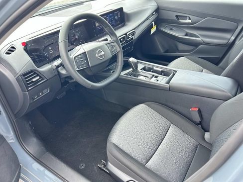 New 2026 Nissan Sentra SV w/ SV Convenience Package FWD image 13