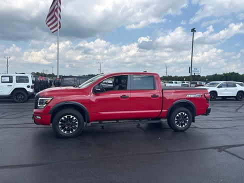 Used 2024 Nissan Titan PRO-4X w/ Pro-4x Convenience Package AWD/4WD image 2