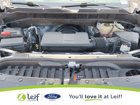 Used 2022 Chevrolet Silverado 1500 LT w/ Z71 Off-Road Package image 35