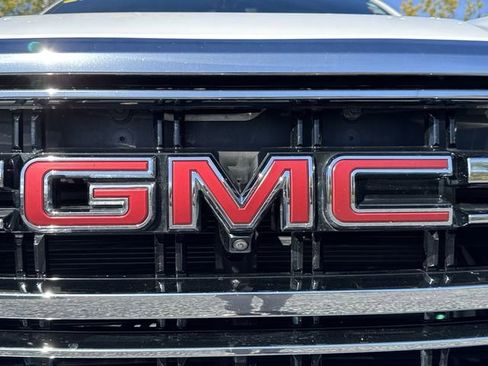 Certified 2022 GMC Yukon XL SLT w/ SLT Premium Package image 32