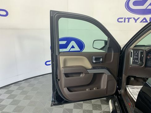 Used 2018 Chevrolet Silverado 1500 LT w/ All Star Edition image 13